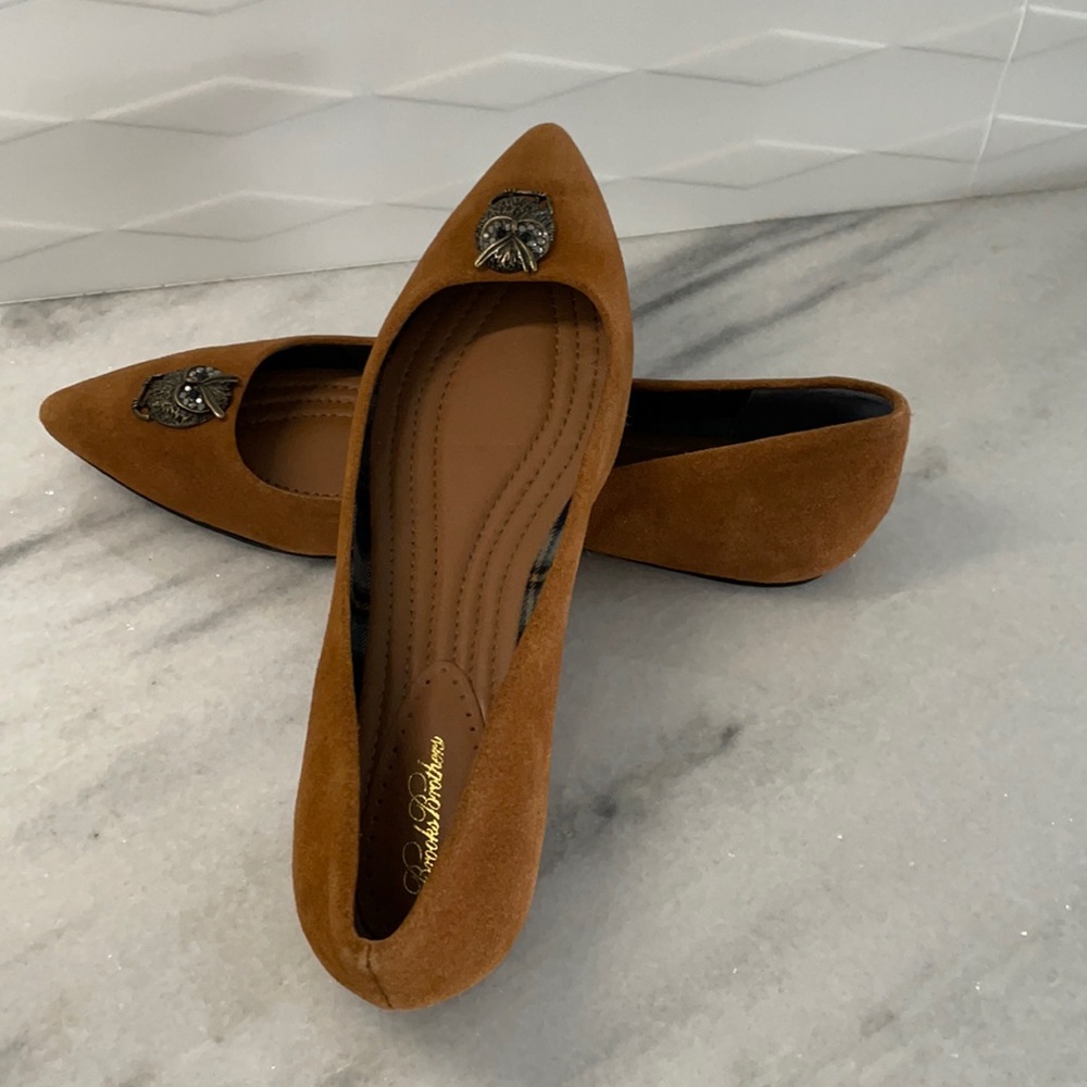 Brooks Brothers Owl Beautiful suede brown flats - Size 8.5